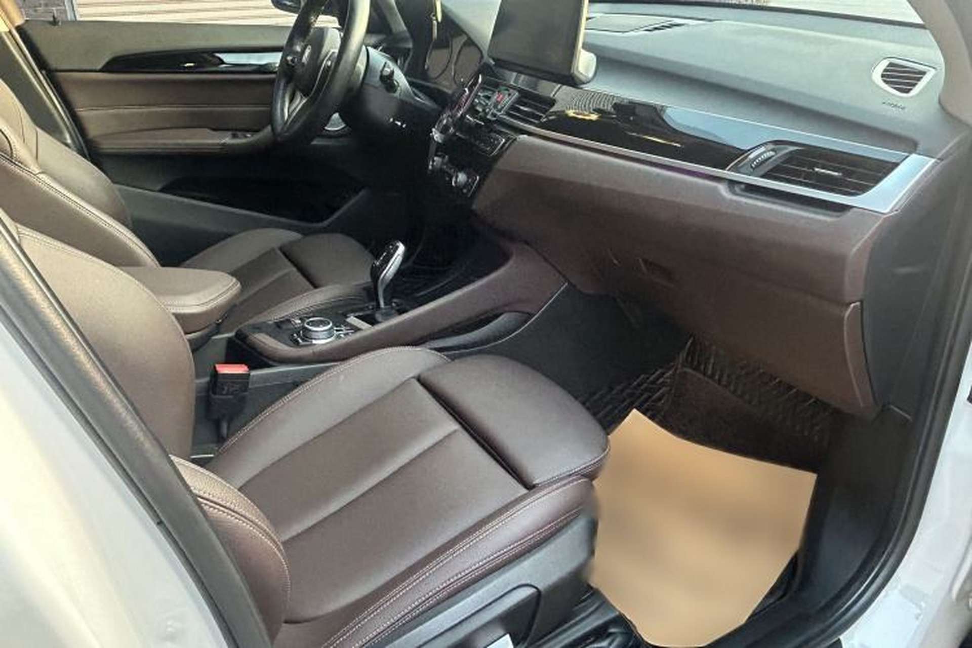 Used BMW X1 2021 sDrive25Li Leading Model Interior 4