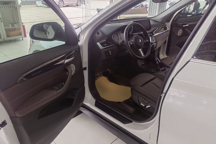 Used BMW X1 2021 sDrive25Li Leading Model Interior 4
