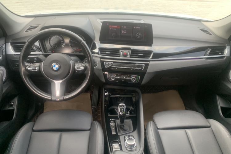 Used BMW X1 2021 sDrive20Li Premium Edition Interior 4