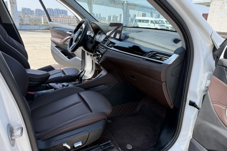 Used BMW X1 2021 Restyled sDrive25Li Leading Edition Interior 4