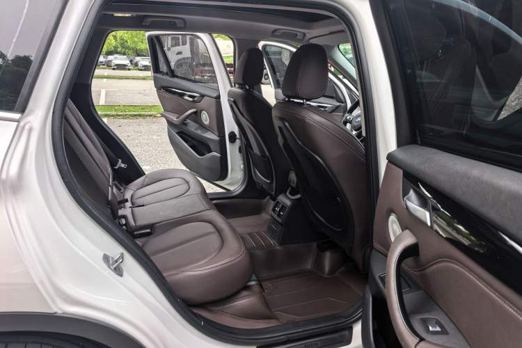 Used BMW X1 2021 Restyled sDrive25Li Leading Edition Interior 4