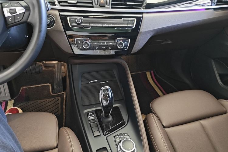 Used BMW X1 2021 Restyled sDrive25Li Leading Edition Interior 5
