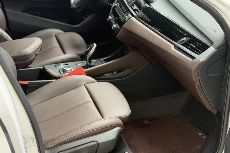Used BMW X1 2021 Restyled sDrive25Li Leading Edition Interior 6