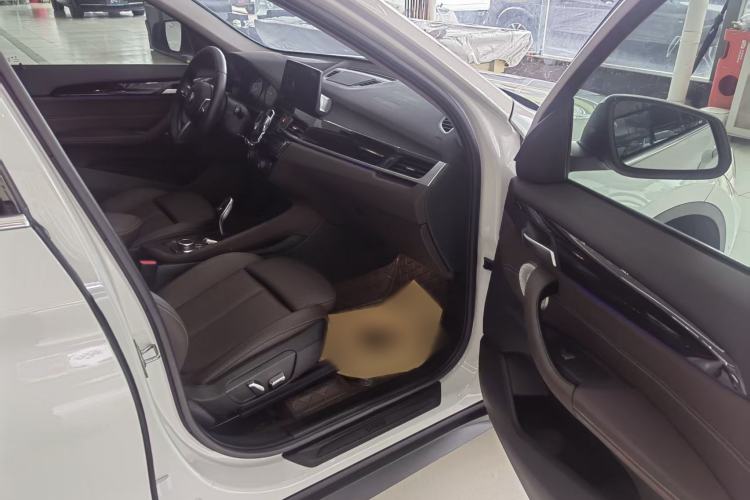 Used BMW X1 2021 sDrive25Li Leading Model Interior 9