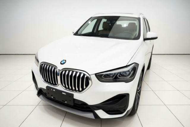 Ojetý BMW X1 2021 sDrive25Li Leading Model