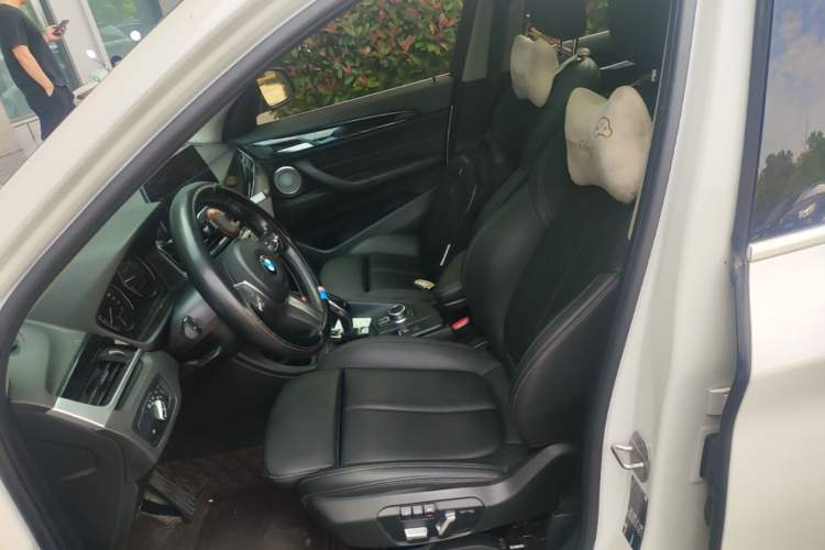 Used BMW X1 2021 Restyled sDrive25Li Leading Edition Left Front Seat
