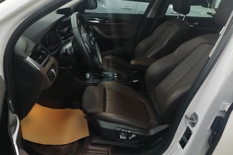 Used BMW X1 2021 Restyled sDrive25Li Leading Edition Left Front Seat