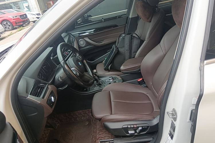 Used BMW X1 2021 Restyled sDrive25Li Leading Edition Left Front Seat