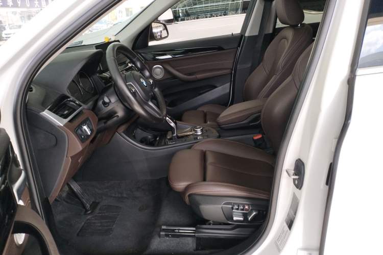 Used BMW X1 2021 Restyled sDrive25Li Leading Edition Left Front Seat
