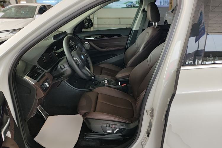 Used BMW X1 2021 Restyled sDrive25Li Leading Edition Left Front Seat
