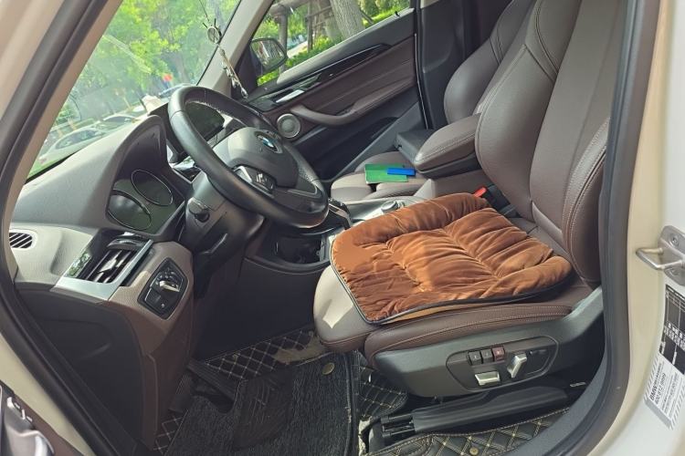Used BMW X1 2021 Restyled sDrive20Li Fashion Version Left Front Seat