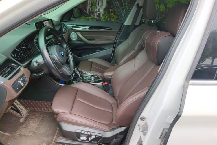 Used BMW X1 2021 Restyled sDrive25Li Leading Edition Left Front Seat