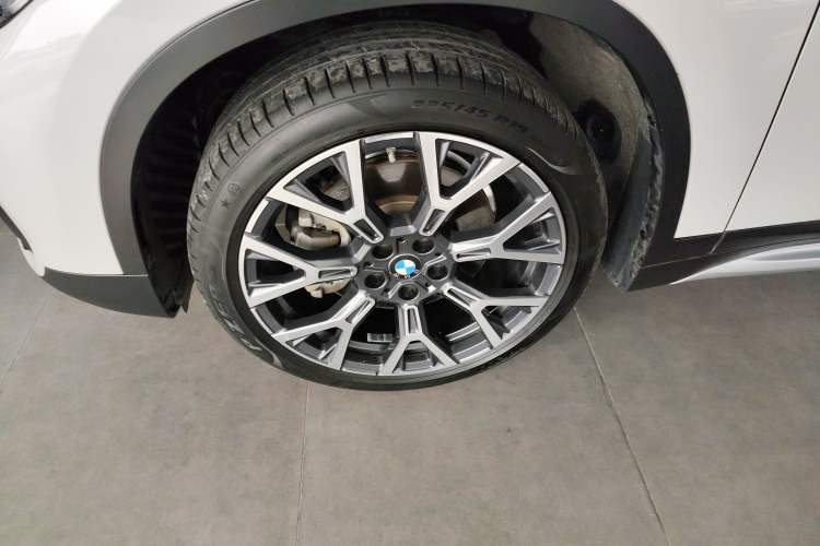 Used BMW X1 2021 Revised xDrive25Li Premium Edition Left Front Wheel Hub