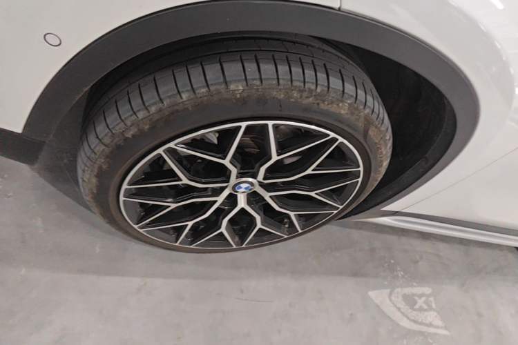 Used BMW X1 2021 xDrive25Li Luxury Model Left Front Wheel Hub
