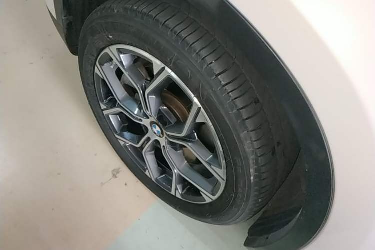 Used BMW X1 2021 sDrive25Li Leading Model Left Front Wheel Hub