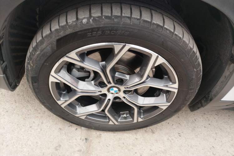 Used BMW X1 2021 Restyled sDrive25Li Leading Edition Left Front Wheel Hub