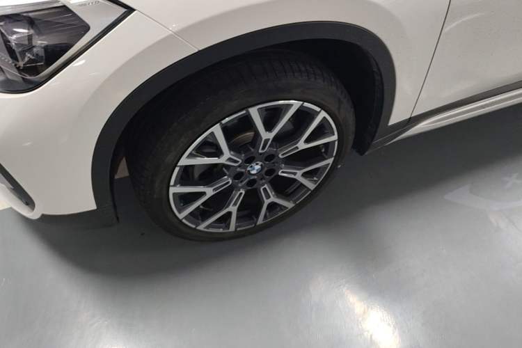 Used BMW X1 2021 xDrive25Li Luxury Model Left Front Wheel Hub