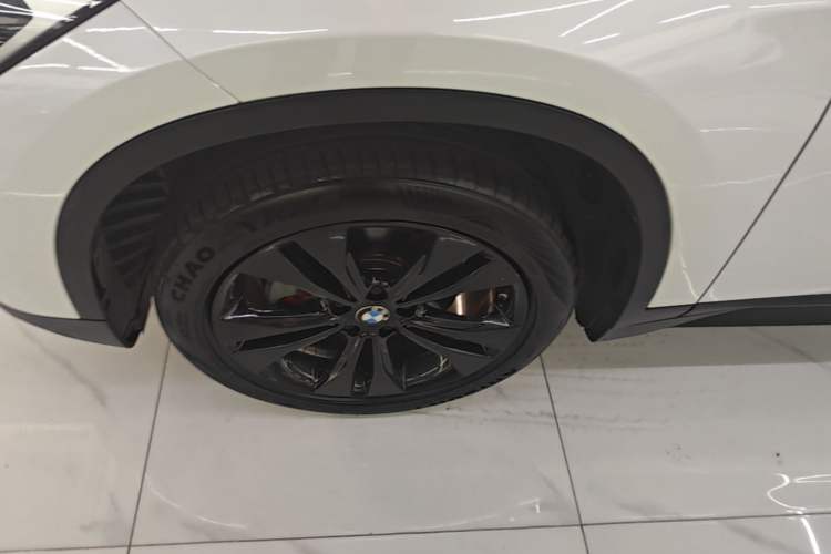 Used BMW X1 2021 Restyled sDrive20Li Fashion Version Left Front Wheel Hub