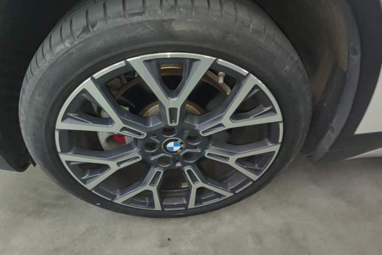 Used BMW X1 2021 xDrive25Li Luxury Model Left Front Wheel Hub