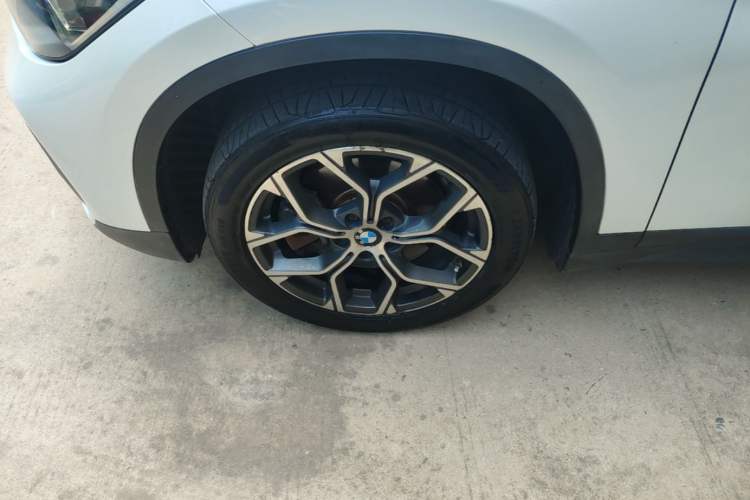 Used BMW X1 2021 Restyled sDrive25Li Leading Edition Left Front Wheel Hub