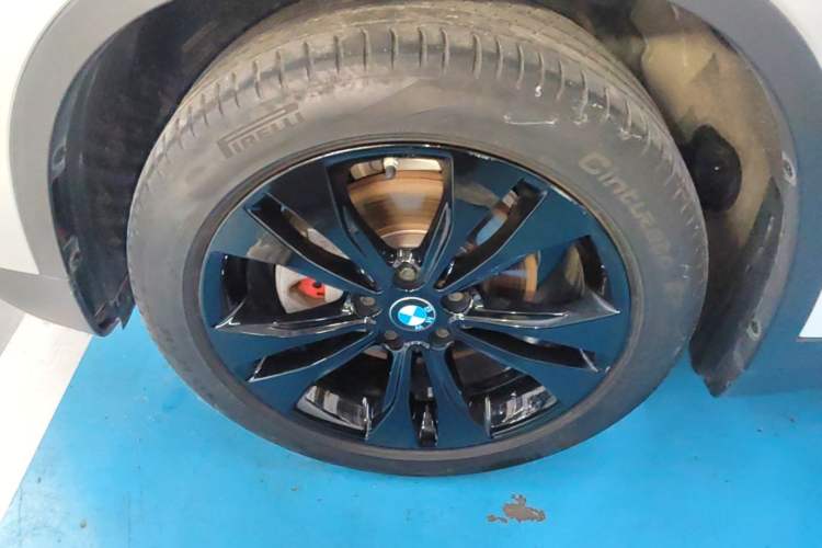 Used BMW X1 2021 sDrive20Li Fashion Model Left Front Wheel Hub