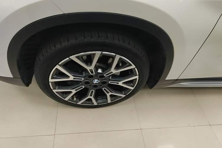 Used BMW X1 2021 xDrive25Li Luxury Model Left Front Wheel Hub