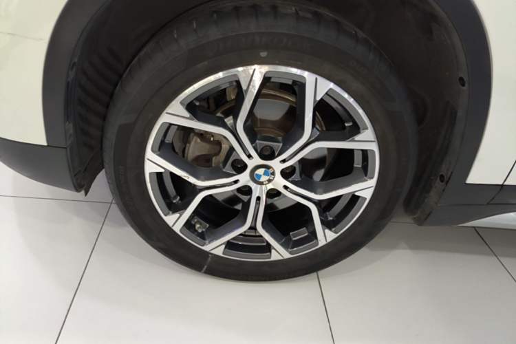 Used BMW X1 2021 sDrive20Li Premium Edition Left Front Wheel Hub