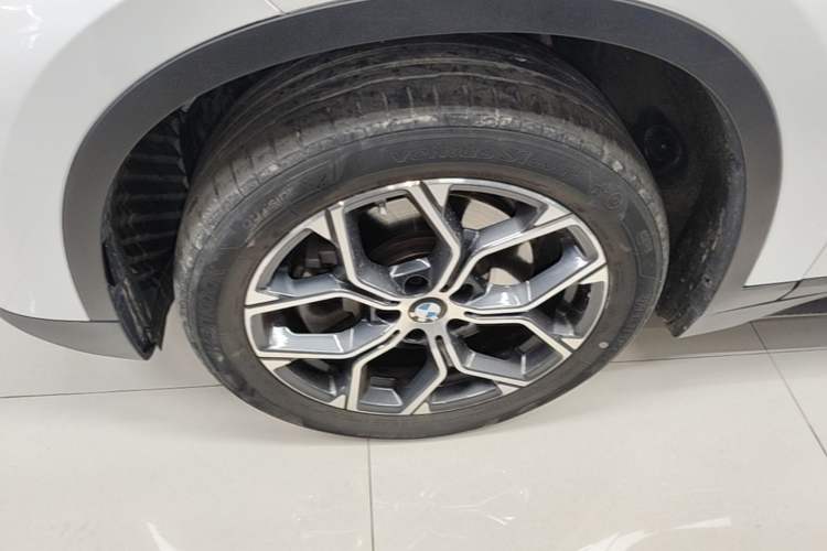 Used BMW X1 2021 Restyled sDrive25Li Leading Edition Left Front Wheel Hub