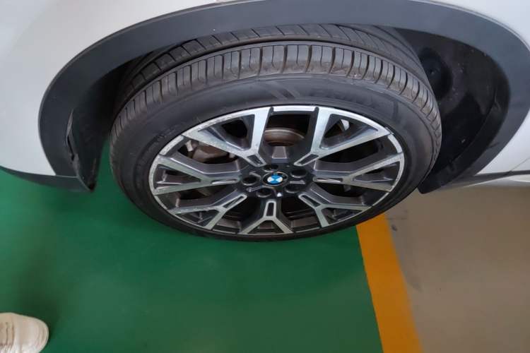 Used BMW X1 2021 xDrive25Li Luxury Model Left Front Wheel Hub