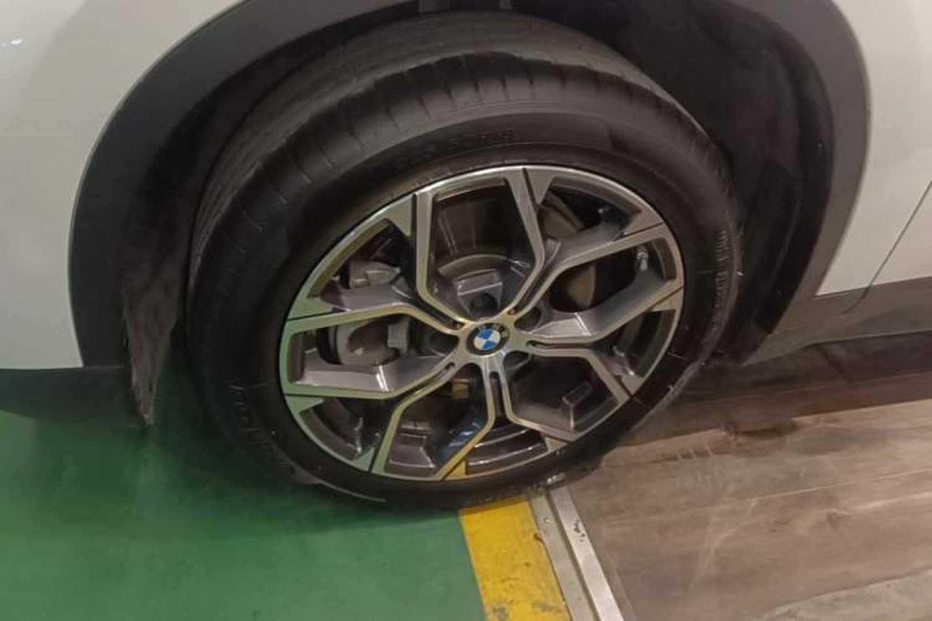 Used BMW X1 2021 Restyled sDrive25Li Leading Edition Left Front Wheel Hub