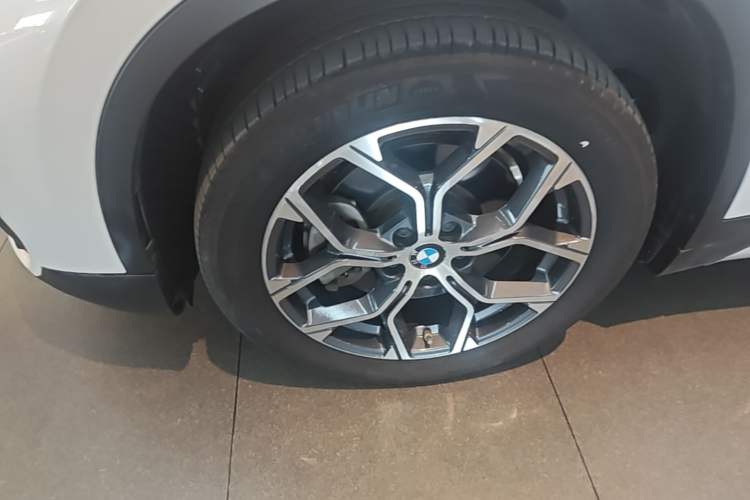 Used BMW X1 2021 sDrive25Li Leading Model Left Front Wheel Hub