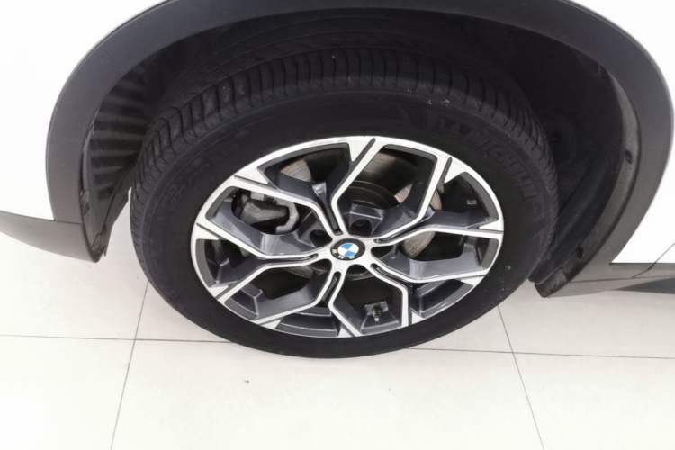 Used BMW X1 2021 sDrive25Li Leading Model Left Front Wheel Hub