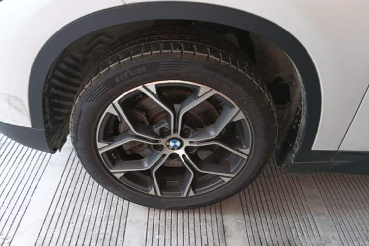 Used BMW X1 2021 Restyled sDrive25Li Leading Edition Left Front Wheel Hub