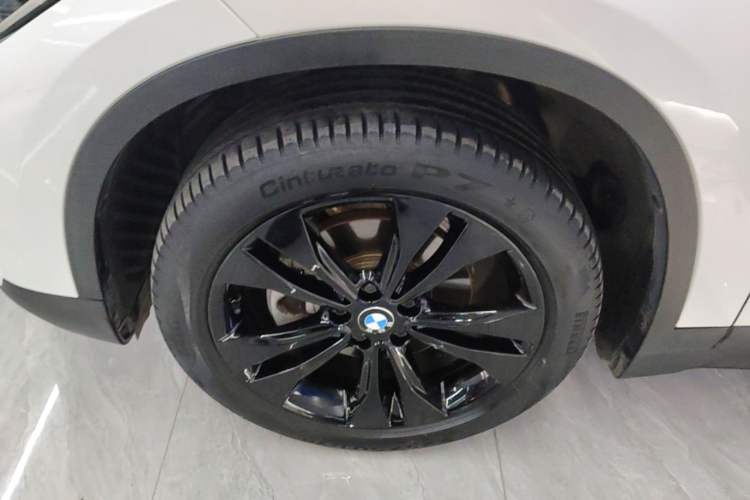 Used BMW X1 2021 sDrive20Li Fashion Model Left Front Wheel Hub