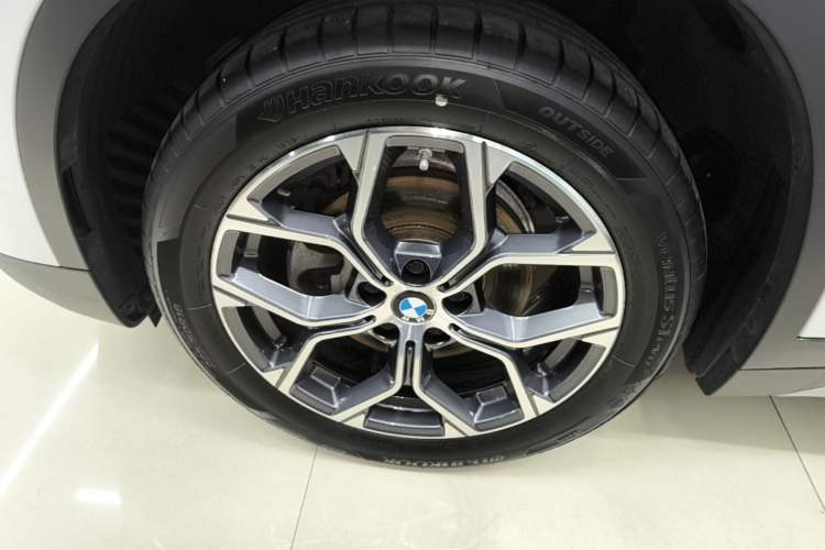 Used BMW X1 2021 sDrive20Li Premium Edition Left Front Wheel Hub