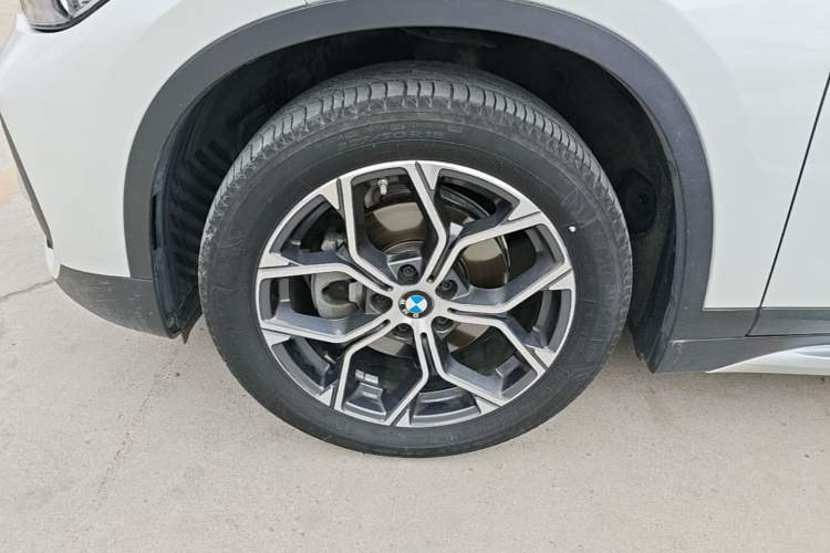 Used BMW X1 2021 sDrive20Li Premium Edition Left Front Wheel Hub