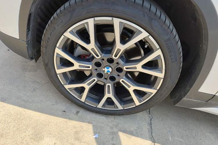 Used BMW X1 2021 xDrive25Li Luxury Model Left Front Wheel Hub