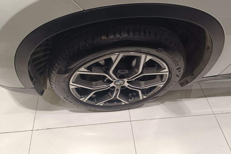 Used BMW X1 2021 sDrive20Li Premium Edition Left Front Wheel Hub