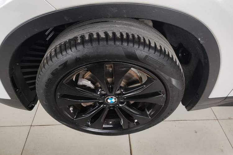 Used BMW X1 2021 sDrive20Li Fashion Model Left Front Wheel Hub