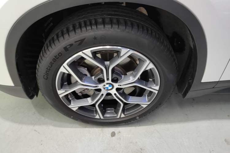 Used BMW X1 2021 Restyled sDrive25Li Leading Edition Left Front Wheel Hub