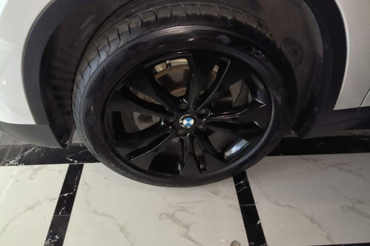 Used BMW X1 2021 Restyled sDrive20Li Fashion Version Left Front Wheel Hub
