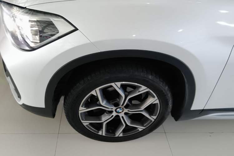 Used BMW X1 2021 Restyled sDrive20Li Premium Edition Left Front Wheel Hub
