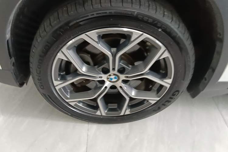 Used BMW X1 2021 sDrive25Li Leading Model Left Front Wheel Hub