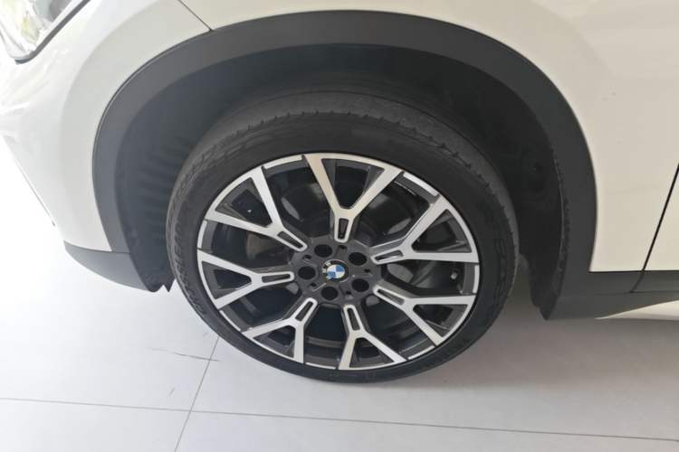 Used BMW X1 2021 xDrive25Li Luxury Model Left Front Wheel Hub