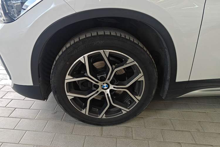 Used BMW X1 2021 sDrive20Li Premium Edition Left Front Wheel Hub