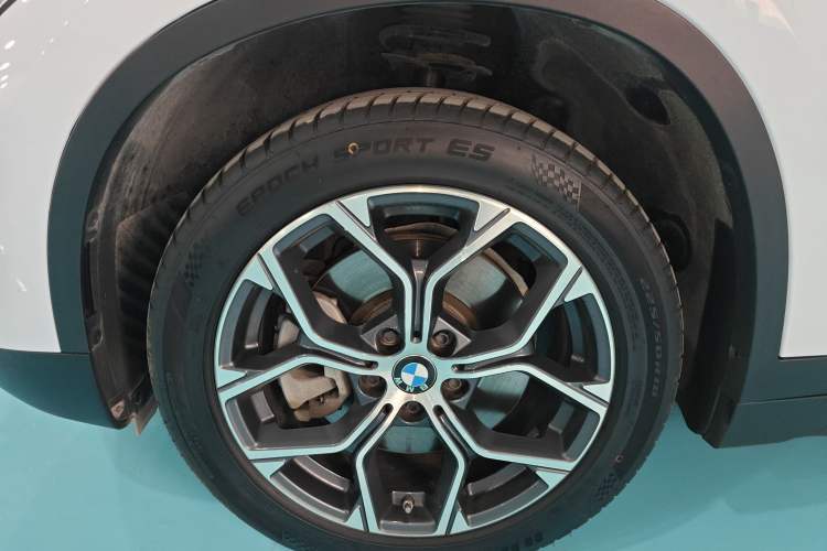 Used BMW X1 2021 sDrive25Li Leading Model Left Front Wheel Hub