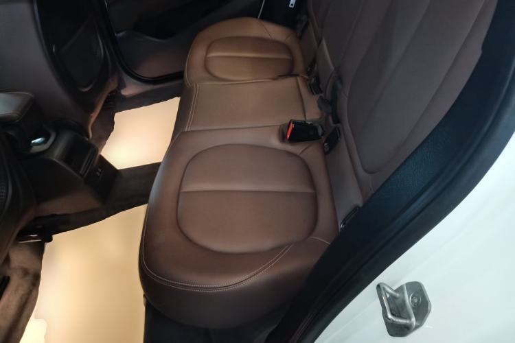 Used BMW X1 2021 sDrive20Li Fashion Model Left Rear Seat