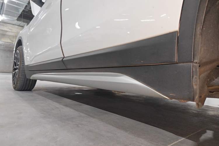 Used BMW X1 2021 xDrive25Li Luxury Model Left Side Sill