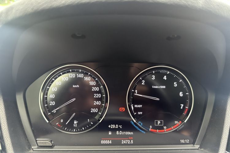 Used BMW X1 2021 sDrive25Li Leading Model Odometer Close Up