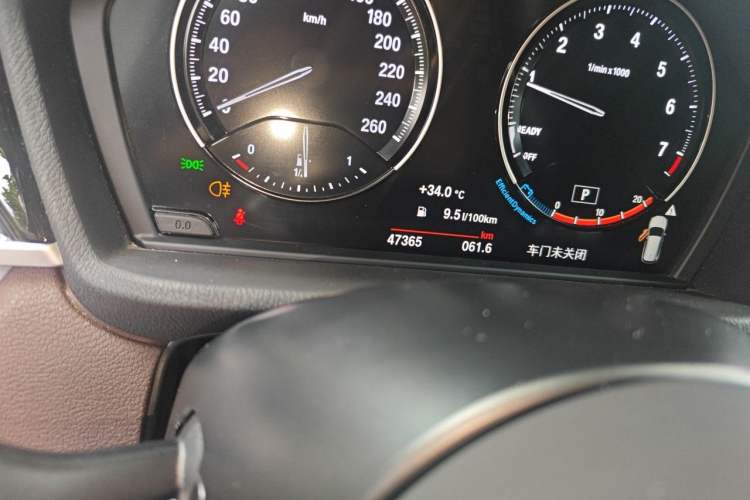 Used BMW X1 2021 sDrive25Li Leading Model Odometer Close Up